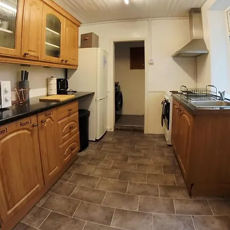 1 - Double In Shared House